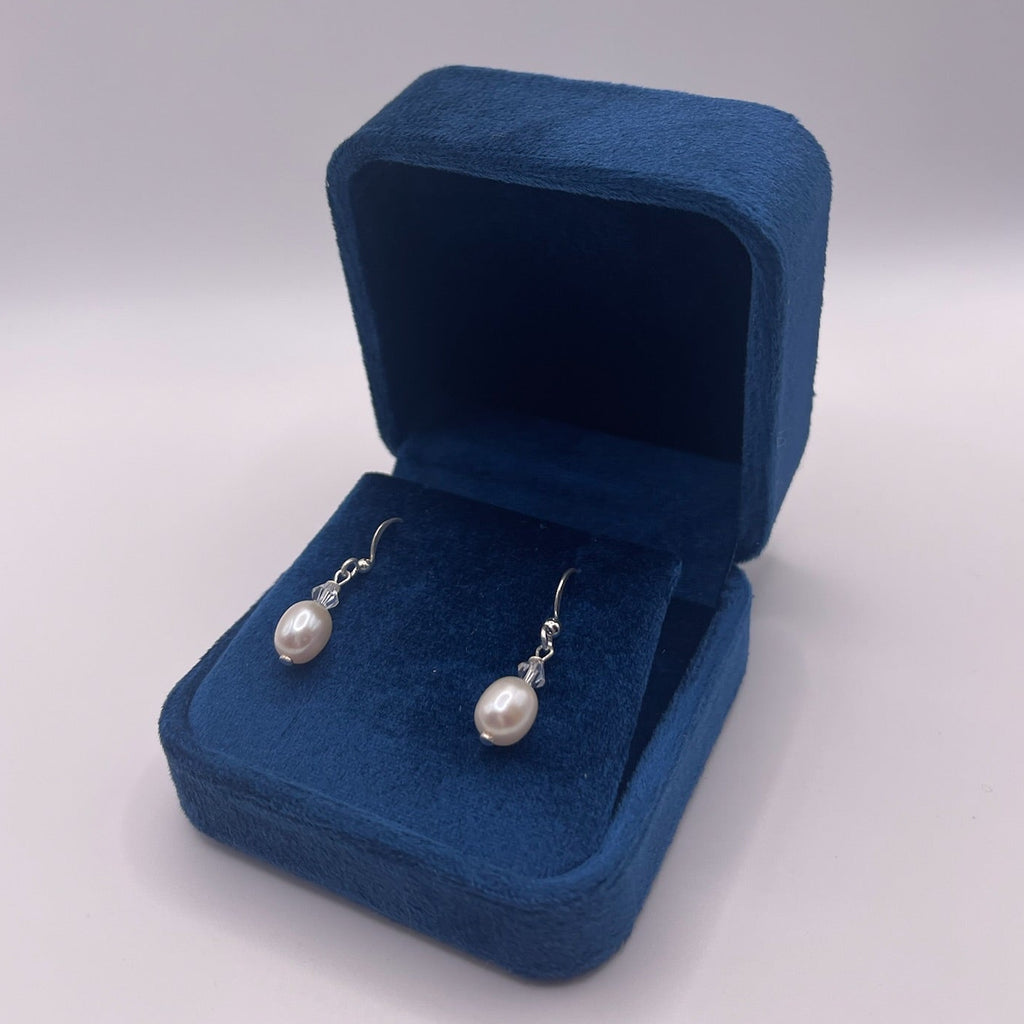 Everyday Pearl Drop Earrings