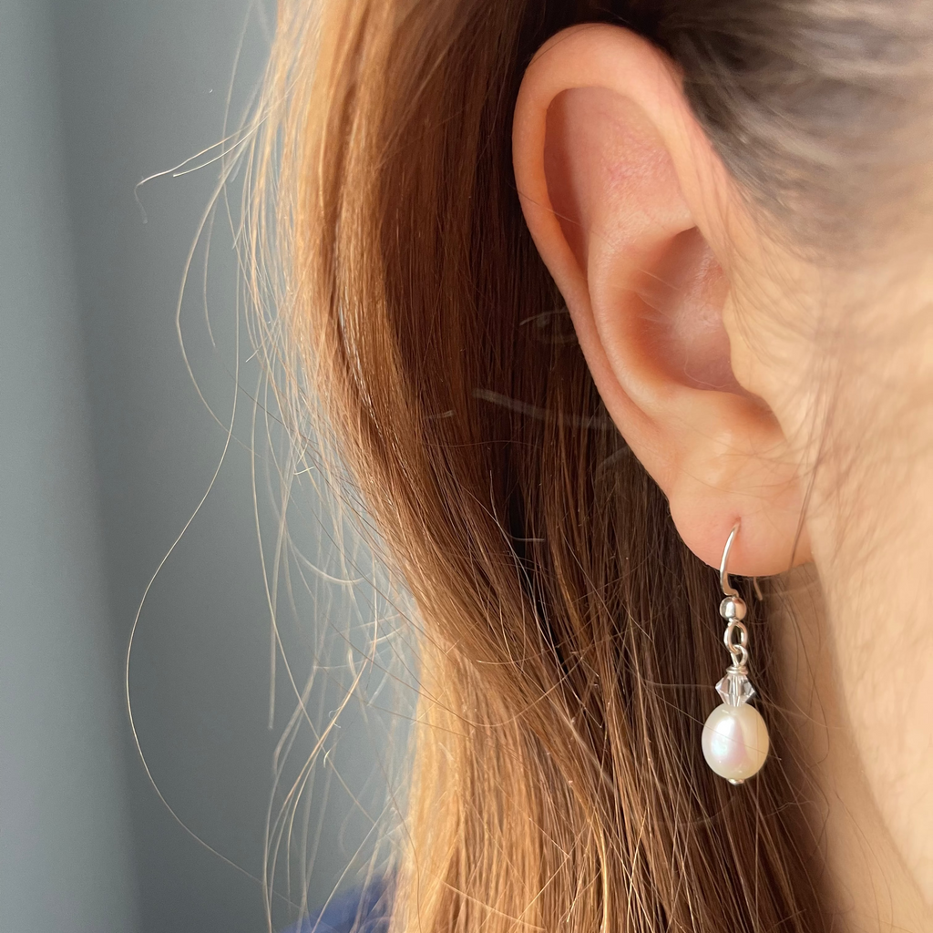 Everyday Pearl Drop Earrings